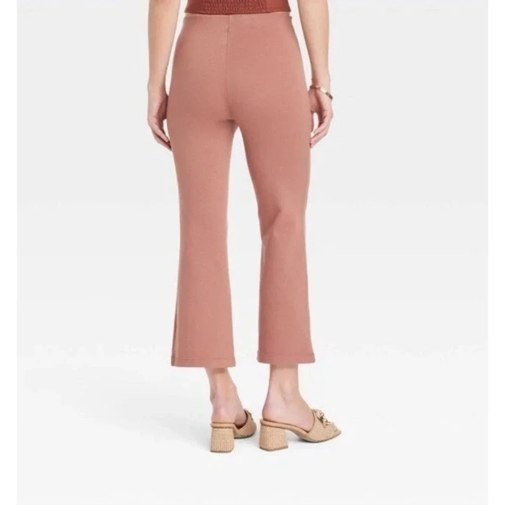 Women's Brown Kick Flare Pants M – A New Day High-Rise Ponte Cropped NWT